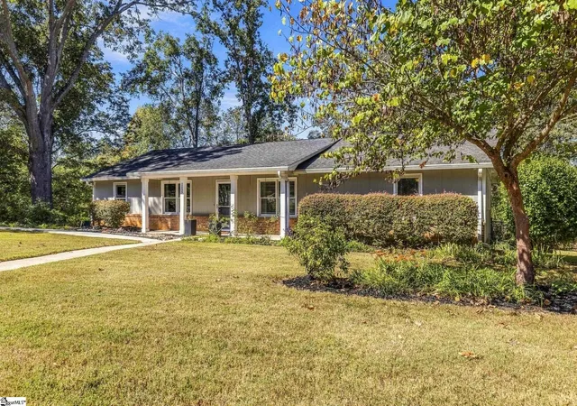 Photo 3 of Single family home for sale at 115 Archdale Dr, Mauldin, SC 29662 | MLS# 1606179 | Listing updated on 2026-10-12