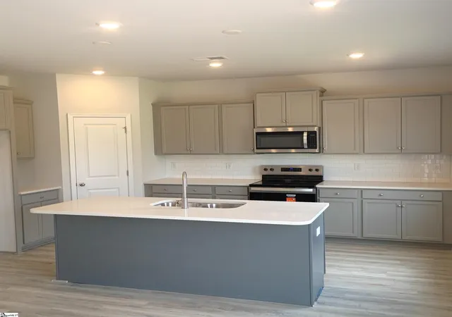 Photo 3 of Single family home for sale at 219 Pretoria Dr #Lot 83, Woodruff, SC 29388 | MLS# 1603116 | Listing updated on 2026-10-03