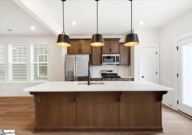 Photo 3 of Townhouse for sale at 409 Alicat Dr, Simpsonville, SC 29680 | MLS# 1605941 | Listing updated on 2026-10-09