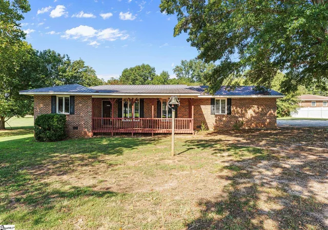 Single family home for sale at 101 Victorian Dr, Anderson, SC 29625 | MLS# 1604537