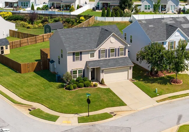 Photo 2 of Single family home for sale at 901 Deephallow Pl, Greer, SC 29651 | MLS# 1604415 | Listing updated on 2026-09-22