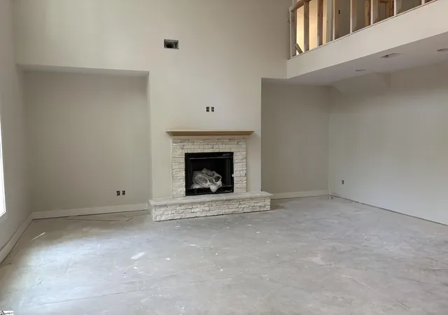 Photo 2 of Single family home for sale at 423 Martin Dr, Greenville, SC 29617 | MLS# 1582437 | Listing updated on 2026-09-03