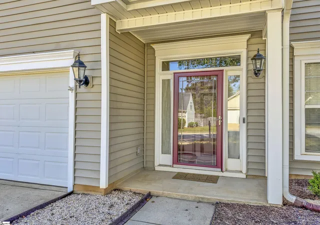 Photo 2 of Single family home for sale at 634 Timberwalk Dr, Simpsonville, SC 29681 | MLS# 1606045 | Listing updated on 2026-10-22