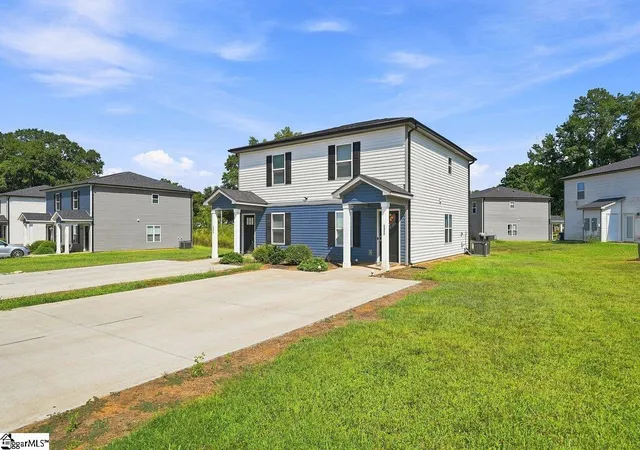Photo 3 of Single family home for sale at 121 Rubin Ave #UNITS A AND B, Anderson, SC 29624 | MLS# 1603084 | Listing updated on 2026-09-06