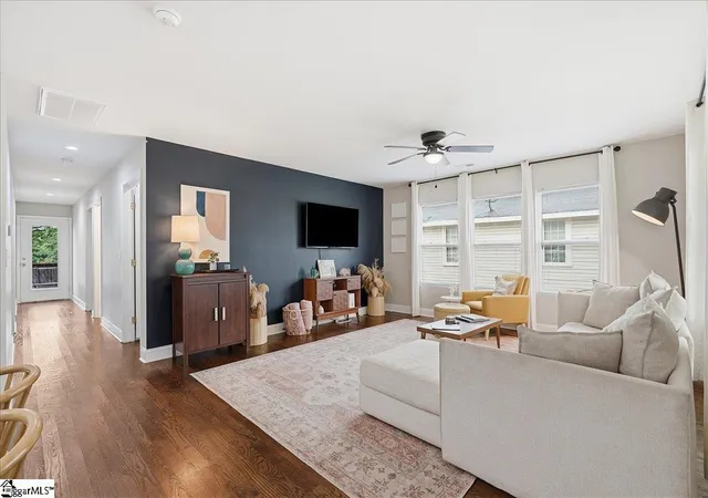 Photo 4 of Sale Pending at 114 Gridley St, Greenville, SC 29609 | MLS# 1599452 | Listing updated on 2026-09-04