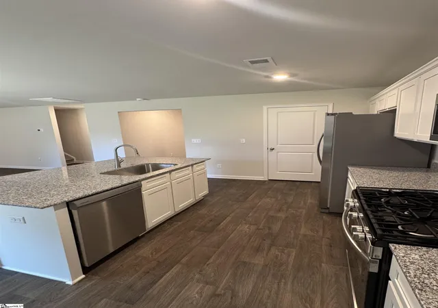 Photo 4 of Single family home for sale at 202 Hidden Hills Ln, Laurens, SC 29360 | MLS# 1603082 | Listing updated on 2026-09-05