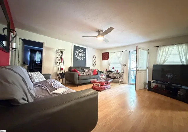 Photo 3 of Single family home for sale at 2127 Hellams Rd, Gray Court, SC 29645 | MLS# 1603085 | Listing updated on 2026-09-06