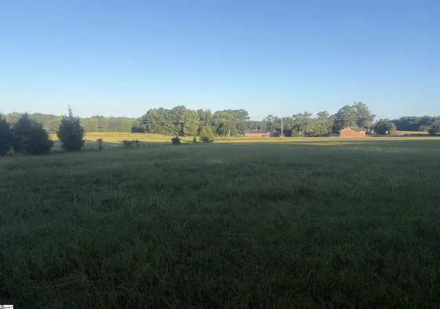 Photo 4 of House for sale at Level Land Rd, Anderson, SC 29621 | MLS# 1603301 | Listing updated on 2026-10-21