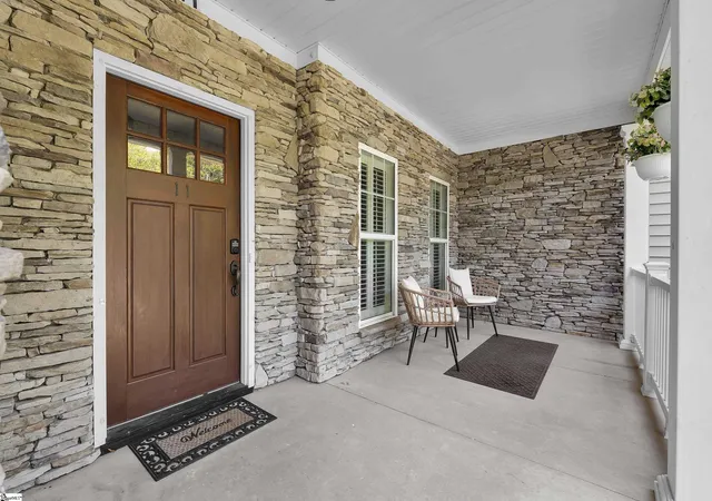 Photo 2 of Single family home for sale at 11 Rice St, Greenville, SC 29605 | MLS# 1603653 | Listing updated on 2026-09-12