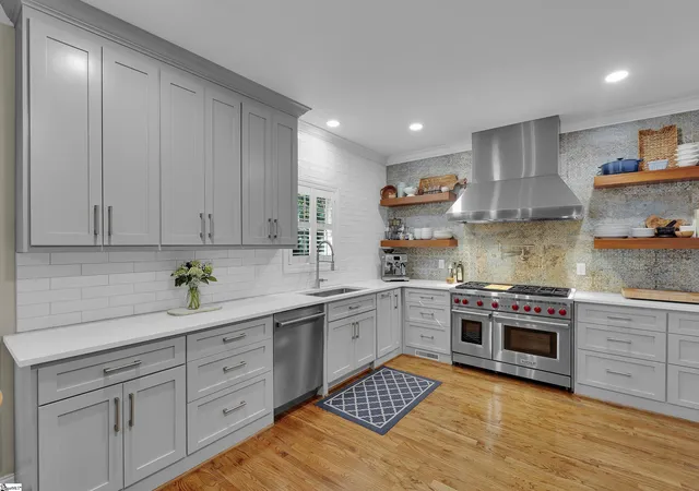 Photo 4 of Single family home for sale at 11 Rice St, Greenville, SC 29605 | MLS# 1603653 | Listing updated on 2026-09-12