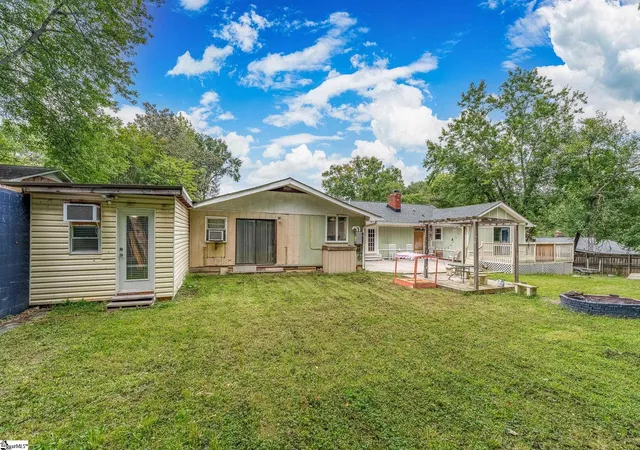 Photo 36 of Single family home for sale at 102 Ravensworth Rd, Taylors, SC 29687 | MLS# 1603266 | Listing updated on 2026-09-11