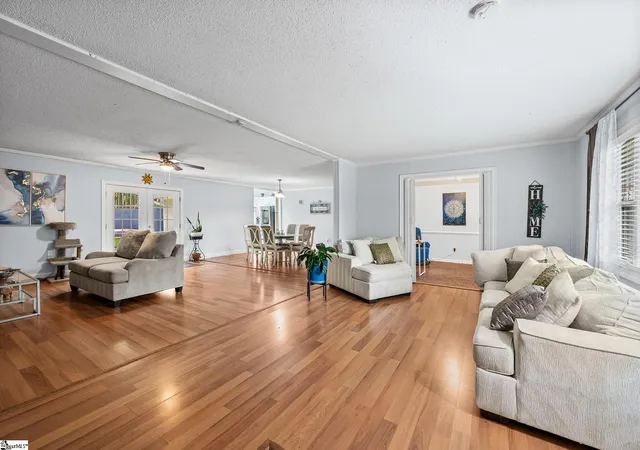 Photo 3 of Single family home for sale at 102 Ravensworth Rd, Taylors, SC 29687 | MLS# 1603266 | Listing updated on 2026-09-11