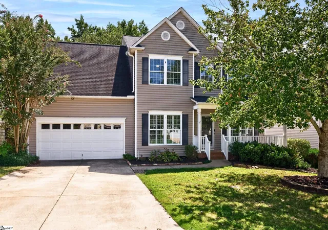 Photo 2 of Sale Pending at 222 Grimes Dr, Simpsonville, SC 29681 | MLS# 1603417 | Listing updated on 2026-10-05