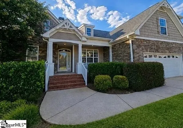 Photo 2 of Single family home for sale at 212 Medford Dr, Greer, SC 29650 | MLS# 1602837 | Listing updated on 2026-09-07
