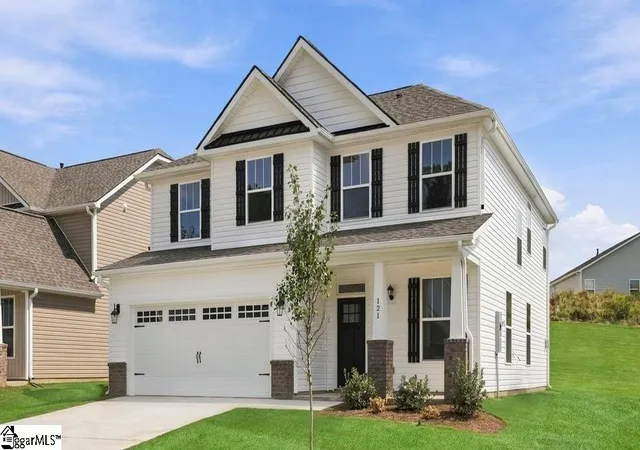 Photo 2 of Single family home for sale at 121 Beechcroft Pl, Fountain Inn, SC 29644 | MLS# 1591706 | Listing updated on 2026-09-21