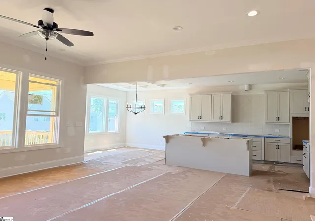 Photo 4 of Single family home for sale at 618 Creekway Ct, Greer, SC 29651 | MLS# 1600414 | Listing updated on 2026-09-10