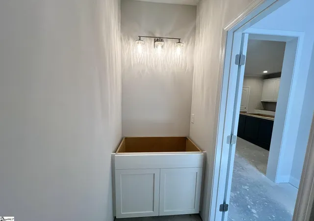 Photo 3 of Townhouse for sale at 21 Hasbrook Ln, Greenville, SC 29607 | MLS# 1578857 | Listing updated on 2026-09-12