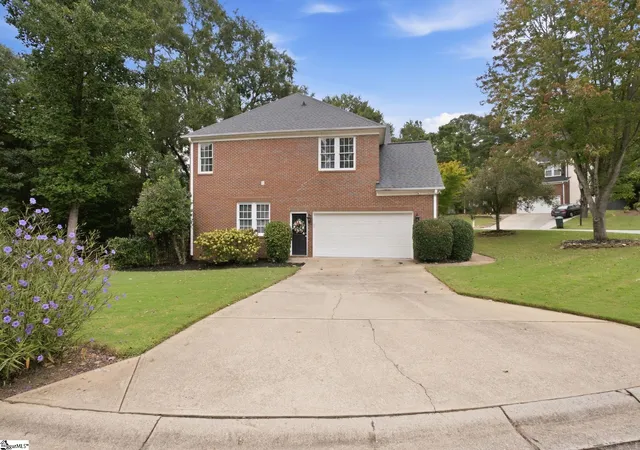 Photo 3 of Single family home for sale at 2 Mirramont Pl, Greer, SC 29650 | MLS# 1604774 | Listing updated on 2026-10-25