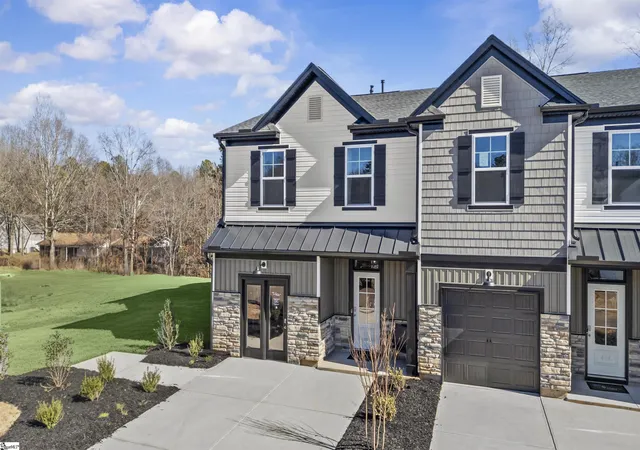 Photo 3 of Townhouse for sale at 402 Belgrove Way #Model Lot 26, Easley, SC 29640 | MLS# 1605999 | Listing updated on 2026-10-17
