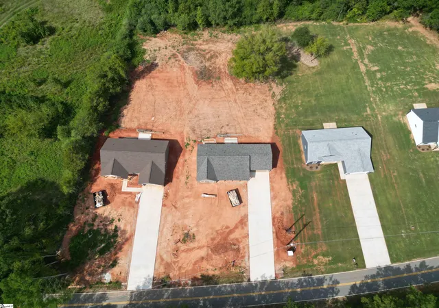 Photo 2 of Single family home for sale at 530 Hellams Rd, Gray Court, SC 29645 | MLS# 1603783 | Listing updated on 2026-09-15