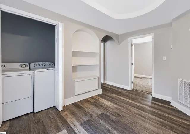 Photo 2 of Single family home for sale at 221 Church St, Greenville, SC 29609 | MLS# 1605540 | Listing updated on 2026-10-02