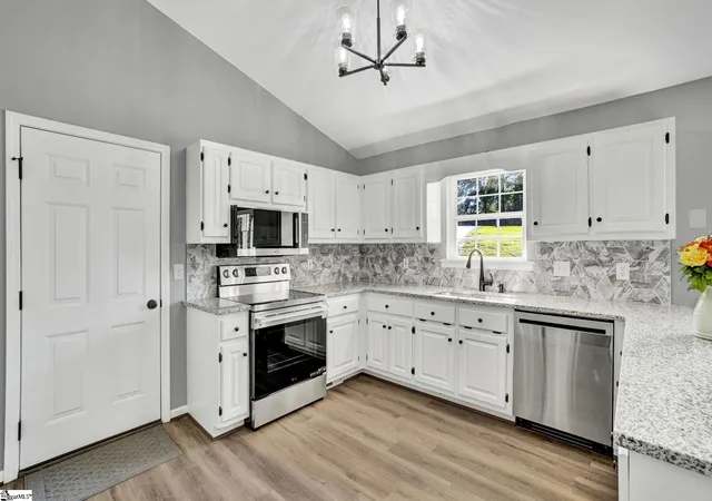 Photo 2 of Single family home for sale at 425 N Mt Tabor Church Rd, Easley, SC 29640 | MLS# 1603382 | Listing updated on 2026-09-10