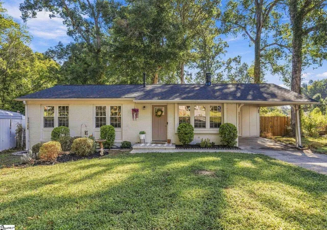 Single family home for sale at 104 Elkwood St, Mauldin, SC 29662 | MLS# 1603813