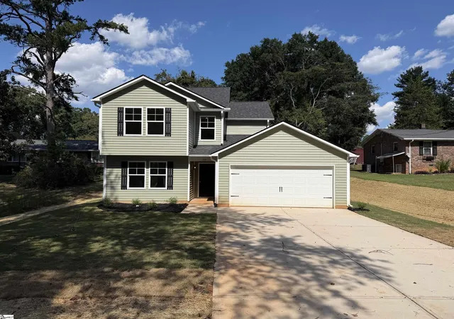 Photo 1 of Single family home for sale at 113 Barwood Cir, Greenville, SC 29611 | MLS# 1603296 | Listing updated on 2026-10-05
