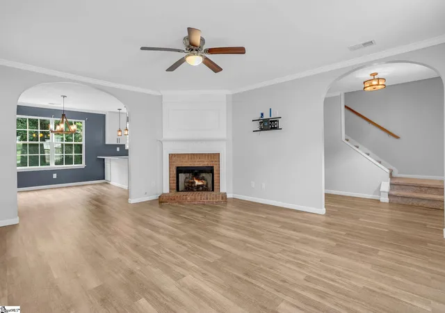 Photo 3 of Single family home for sale at 15 Crossview Dr, Simpsonville, SC 29680 | MLS# 1596085 | Listing updated on 2026-09-04
