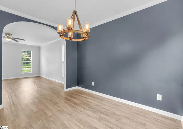 Photo 4 of Single family home for sale at 15 Crossview Dr, Simpsonville, SC 29680 | MLS# 1596085 | Listing updated on 2026-09-04