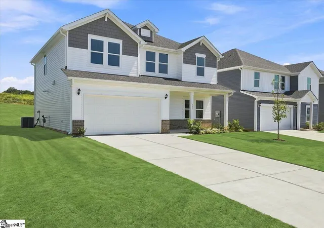 Photo 2 of Single family home for sale at 123 Gibbon Wy, Gray Court, SC 29645 | MLS# 1597821 | Listing updated on 2026-09-02