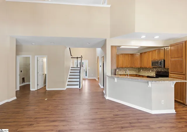 Photo 4 of Sale Pending at 14 Birkdale Dr, Simpsonville, SC 29681 | MLS# 1598565 | Listing updated on 2026-09-13