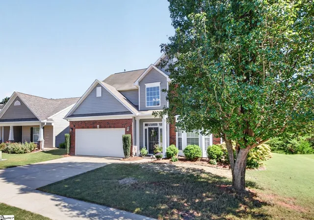 Photo 3 of Single family home for sale at 12 Shale Ct, Greenville, SC 29607 | MLS# 1605720 | Listing updated on 2026-10-27