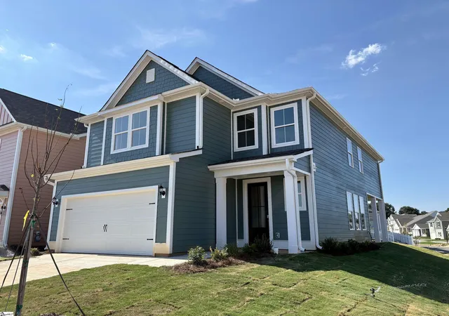 Photo 3 of Single family home for sale at 2 Whirlwind Wy, Simpsonville, SC 29681 | MLS# 1598831 | Listing updated on 2026-10-14