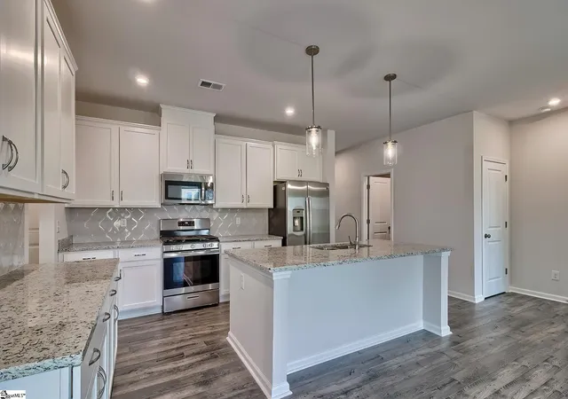Photo 3 of Single family home for sale at 2056 Halton Oaks Dr, Spartanburg, SC 29303 | MLS# 1605795 | Listing updated on 2026-10-21