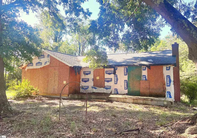 Photo 1 of Single family home for sale at 7815 W 76 Highway, Laurens, SC 29360 | MLS# 1604120 | Listing updated on 2026-09-25