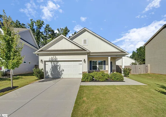 Photo 1 of Single family home for sale at 302 Videre Woods Ct, Piedmont, SC 29673 | MLS# 1606229 | Listing updated on 2026-10-27