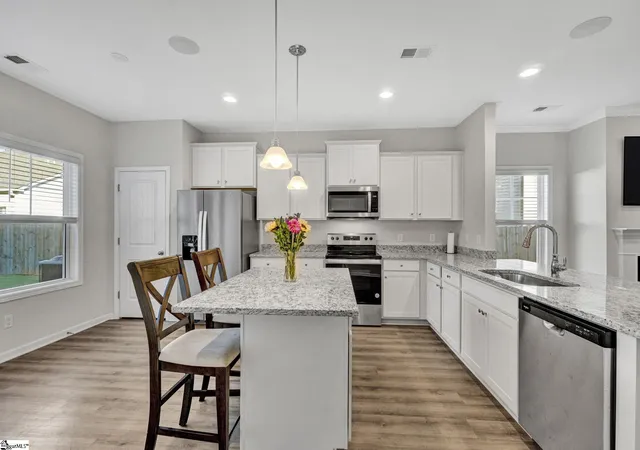 Photo 3 of Single family home for sale at 302 Videre Woods Ct, Piedmont, SC 29673 | MLS# 1606229 | Listing updated on 2026-10-27