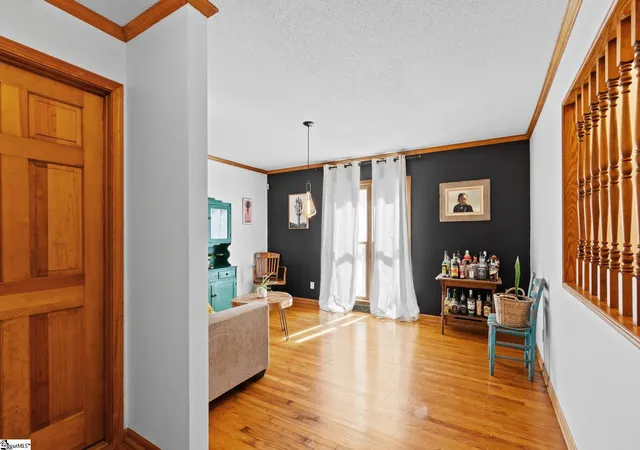 Photo 3 of Single family home for sale at 102 Chestnut Hl, Laurens, SC 29360 | MLS# 1603428 | Listing updated on 2026-09-11
