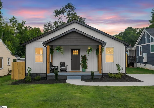Photo 1 of Single family home for sale at 17 Sitka Ave, Greenville, SC 29607 | MLS# 1601013 | Listing updated on 2026-09-16