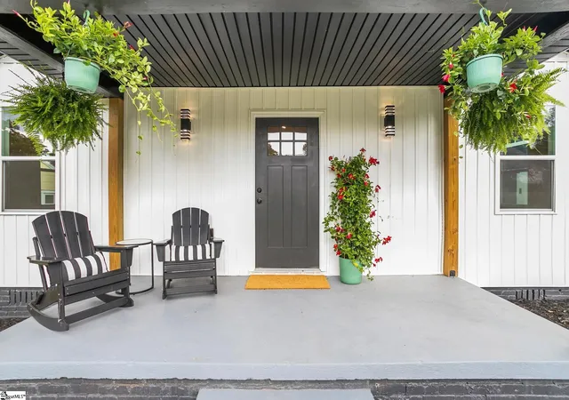 Photo 3 of Single family home for sale at 17 Sitka Ave, Greenville, SC 29607 | MLS# 1601013 | Listing updated on 2026-09-16