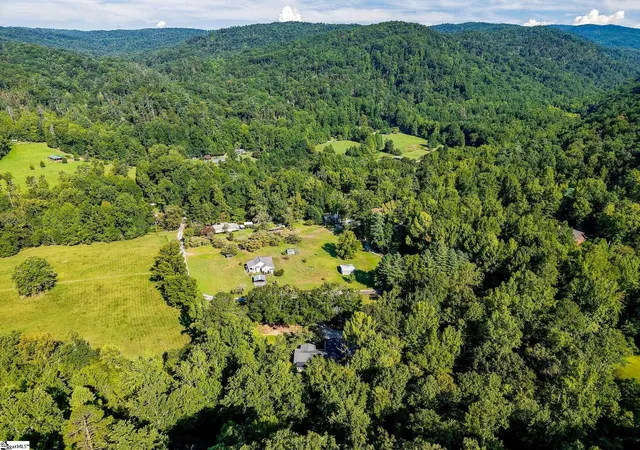 Photo 40 of Single family home for sale at 107 Holcombs Holw Rd, Sunset, SC 29685 | MLS# 1603052 | Listing updated on 2026-09-05
