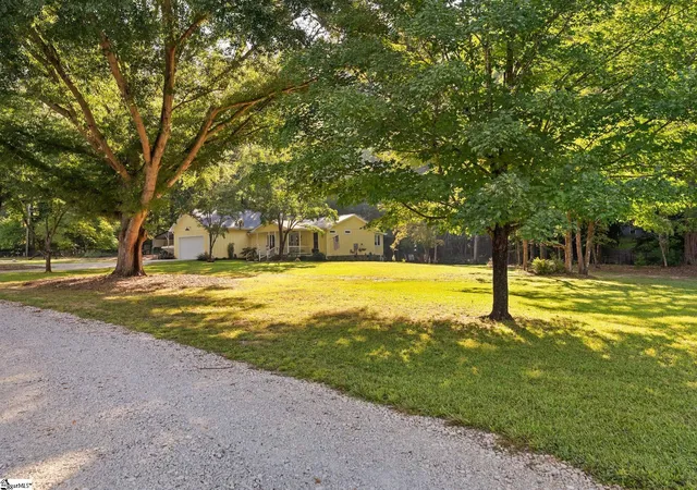 Photo 4 of Single family home for sale at 107 Holcombs Holw Rd, Sunset, SC 29685 | MLS# 1603052 | Listing updated on 2026-09-05