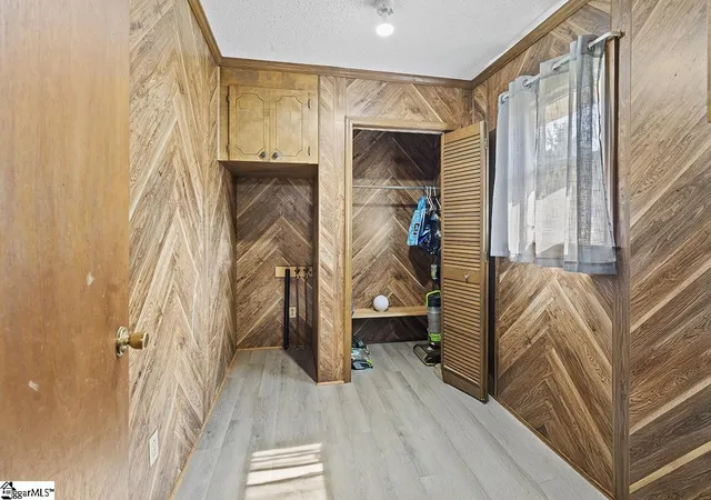 Photo 3 of Single family home for sale at 18 Brissy Rock Rd, Ware Shoals, SC 29692 | MLS# 1603030 | Listing updated on 2026-09-10