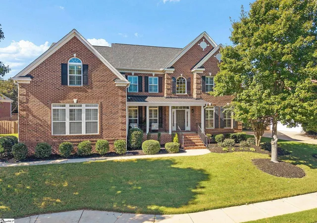 Photo 3 of Single family home for sale at 224 Highgrove Ct, Simpsonville, SC 29681 | MLS# 1606180 | Listing updated on 2026-10-10
