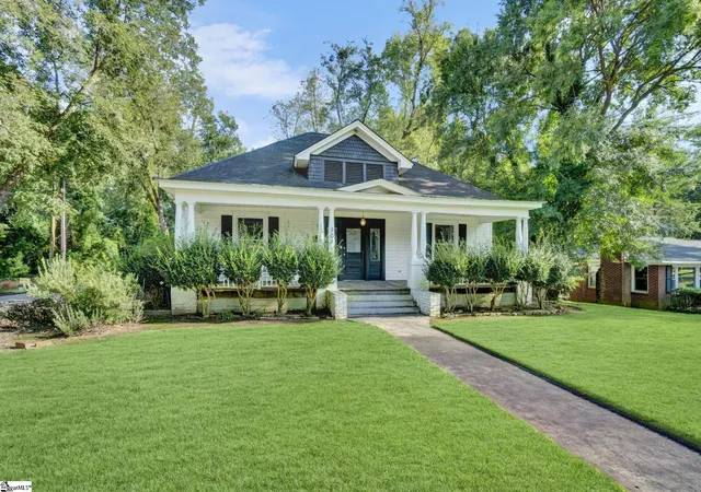 Photo 3 of Single family home for sale at 505 W Hayne St, Woodruff, SC 29388 | MLS# 1603975 | Listing updated on 2026-10-09
