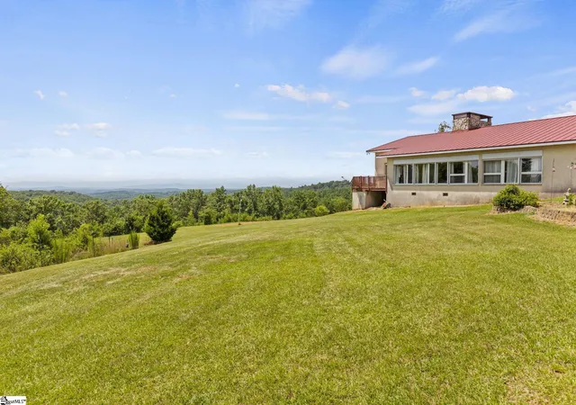 Photo 1 of Single family home for sale at 297 Woodall Mountain Rd, Pickens, SC 29671 | MLS# 1602914 | Listing updated on 2026-10-18