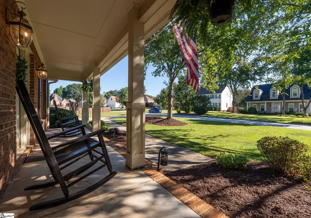 Photo 3 of Single family home for sale at 104 Chadley Way, Simpsonville, SC 29681 | MLS# 1605423 | Listing updated on 2026-10-04