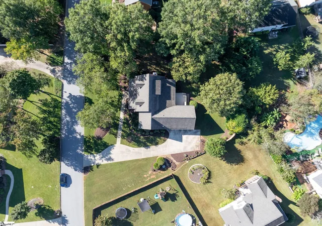 Photo 4 of Single family home for sale at 104 Chadley Way, Simpsonville, SC 29681 | MLS# 1605423 | Listing updated on 2026-10-04
