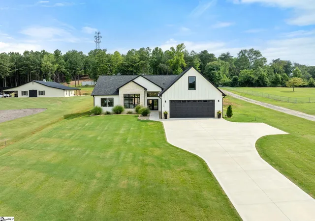 Photo 2 of Single family home for sale at 128 Cothran Rd, Inman, SC 29349 | MLS# 1601680 | Listing updated on 2026-09-15